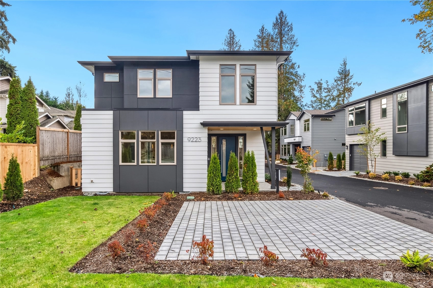 9223 125th Ave NE Unit  Kirkland WA 98033