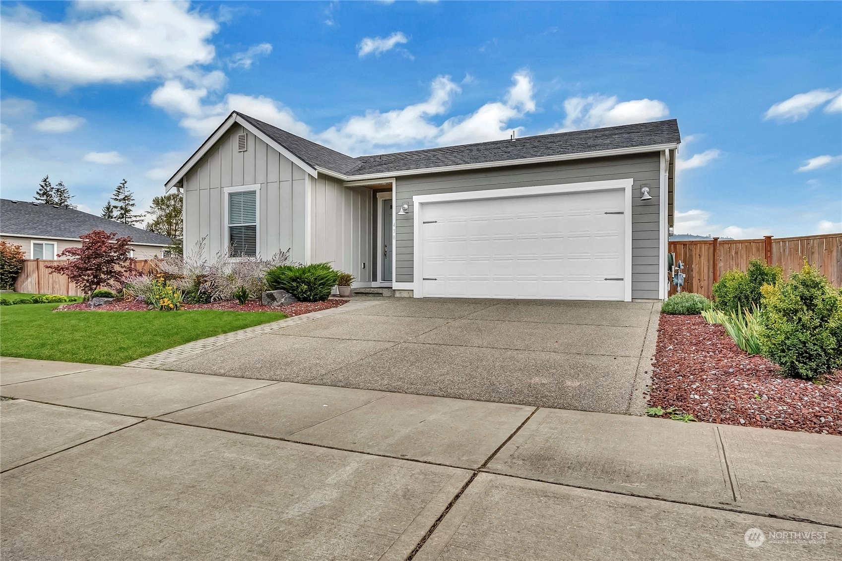 438 N Sergeant St Buckley WA 98321