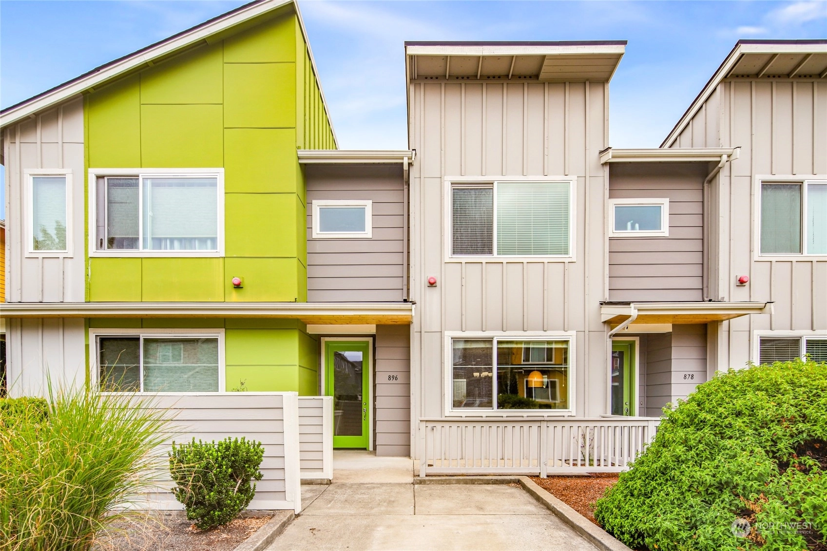896 SW 96th Pl Unit  Seattle WA 98106