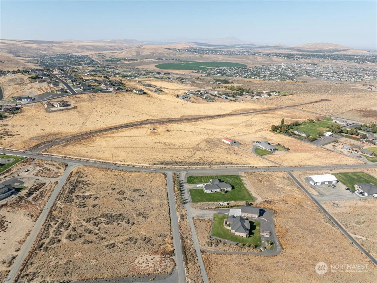 32633 Mammoth Dr Kennewick WA 99338