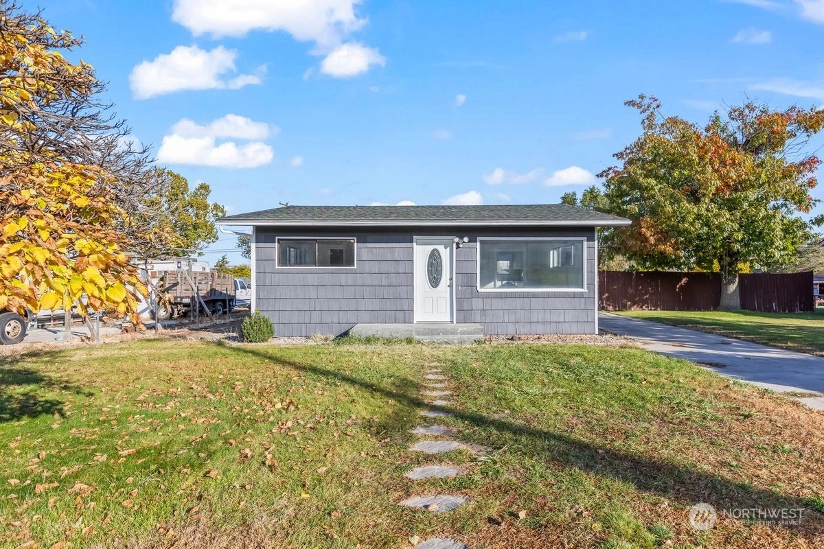 1906 Highland Dr Unit  Prosser WA 99350
