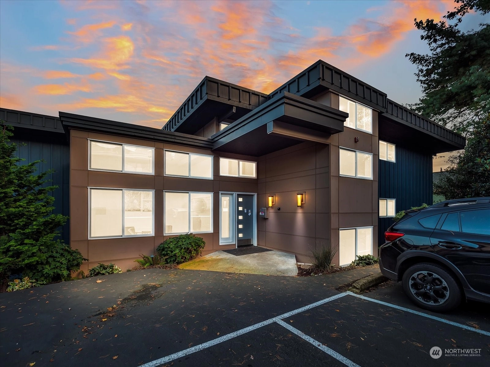 3825 NE 155th Pl Unit 102 Unit 102 Lake Forest Park WA 98155