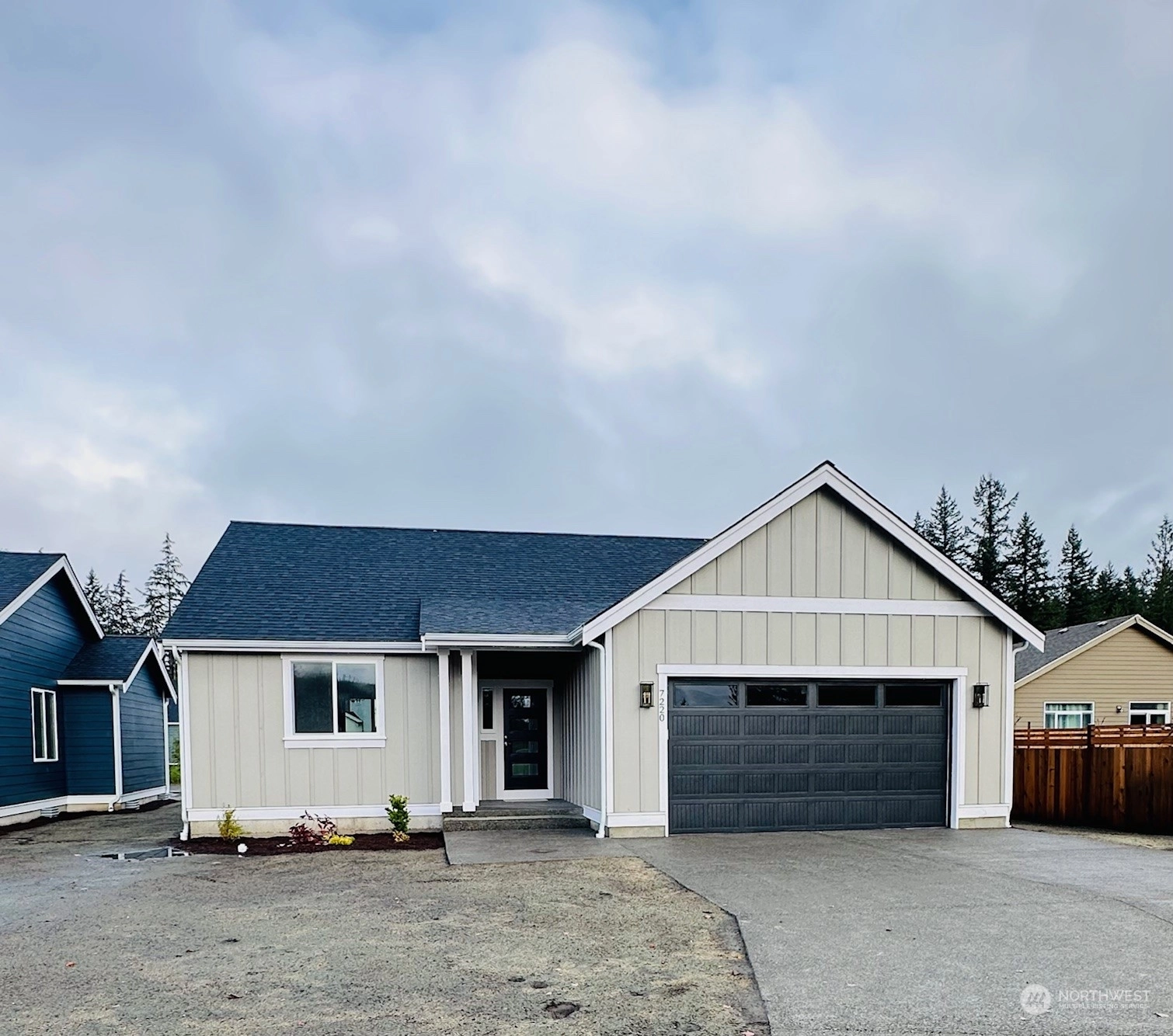 7220 Peaceful Valley Dr Unit  Maple Falls WA 98266