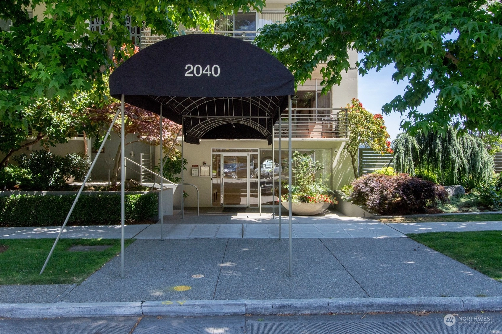 2040 43rd Ave E Unit 103 Unit 103 Seattle WA 98102