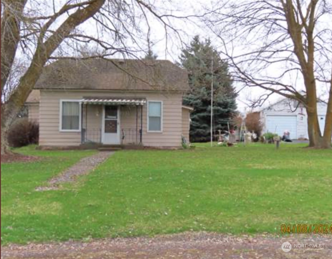 103 W Oak St Almira WA 99103