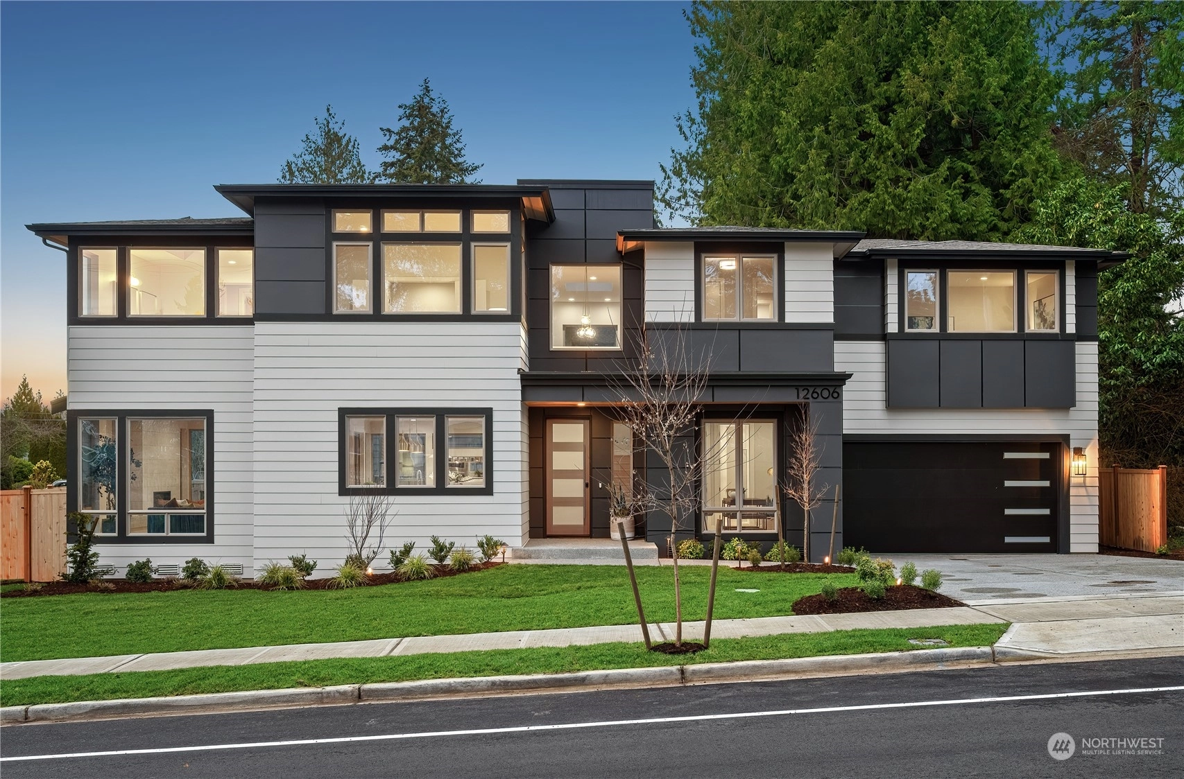 12606 NE 104th St Unit  Kirkland WA 98033