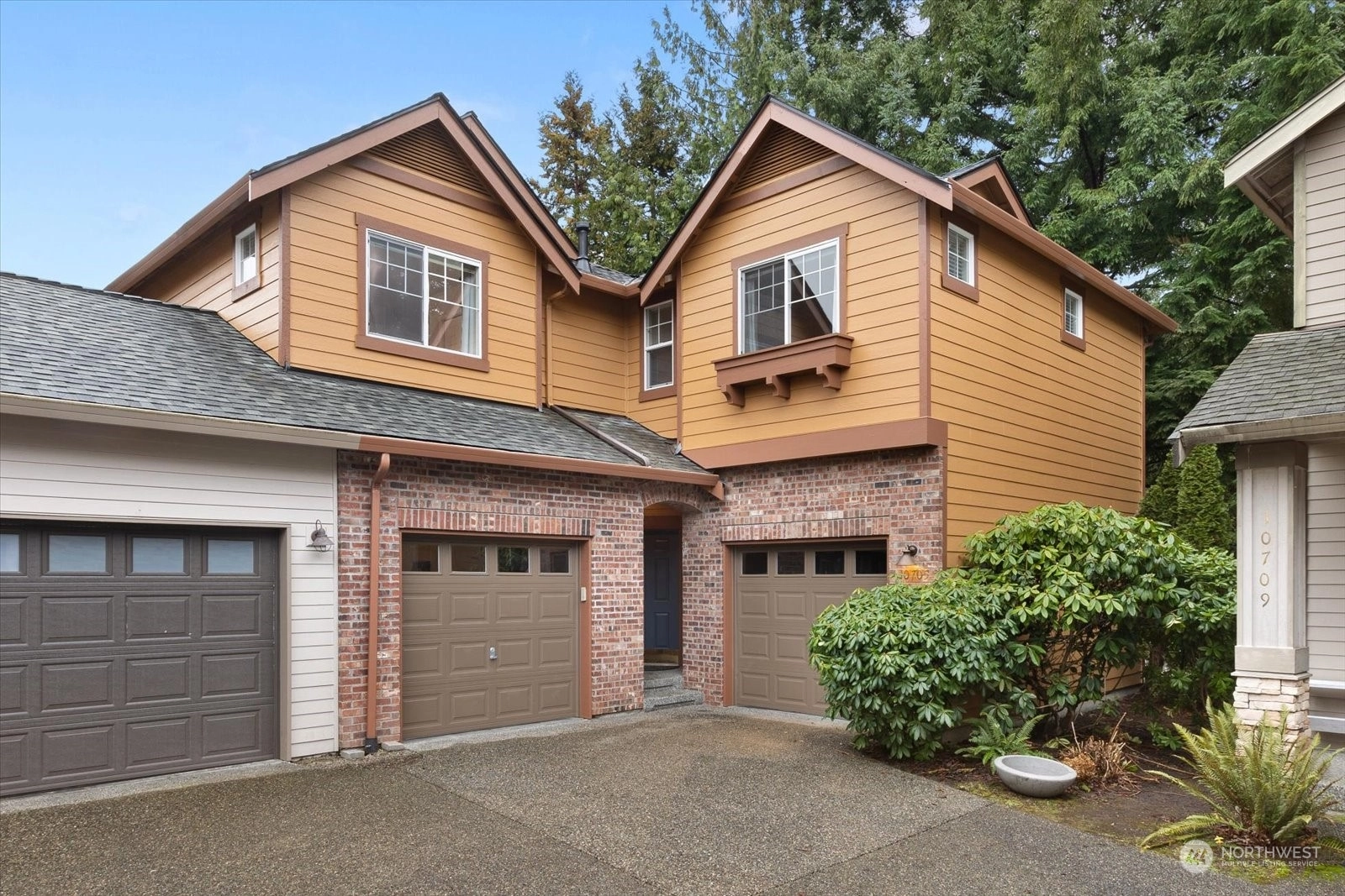 10705 221st Ln NE Unit 2 Unit 2 Redmond WA 98053