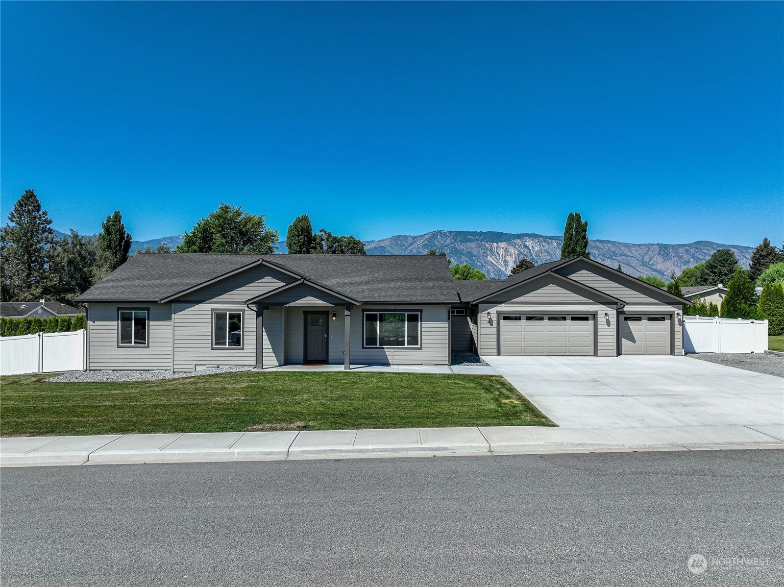 111 Manzanita Dr Manson WA 98831