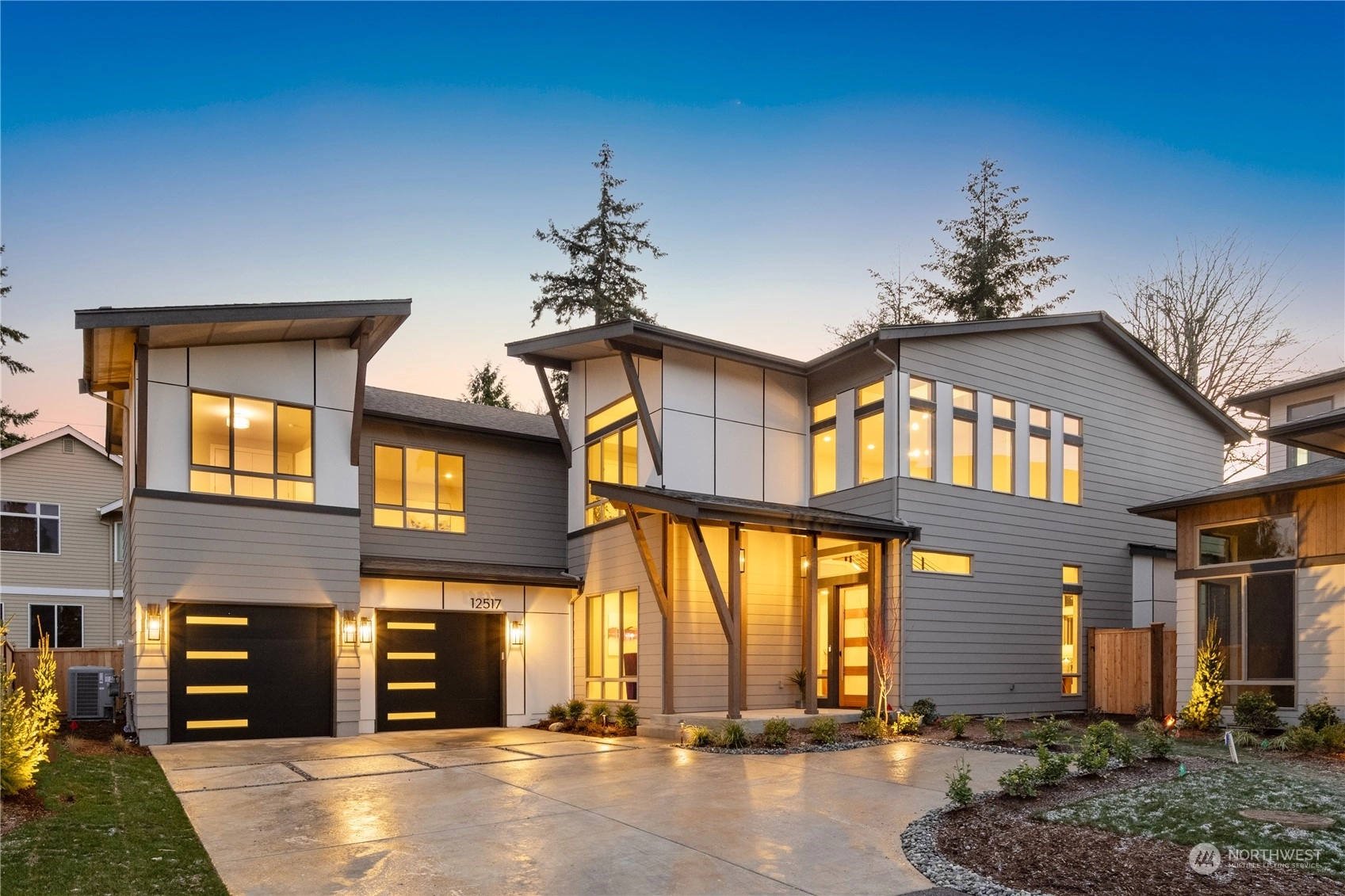 12517 NE 90th Ln Unit  Kirkland WA 98033