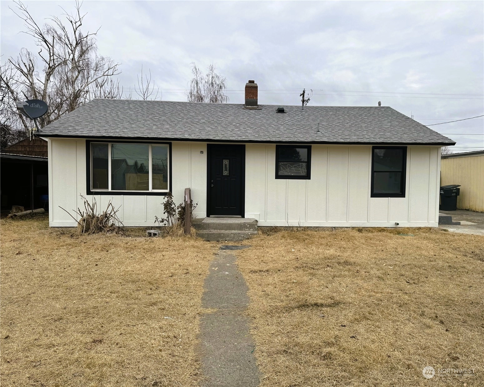 617 E 2nd St Unit  Grandview WA 98930