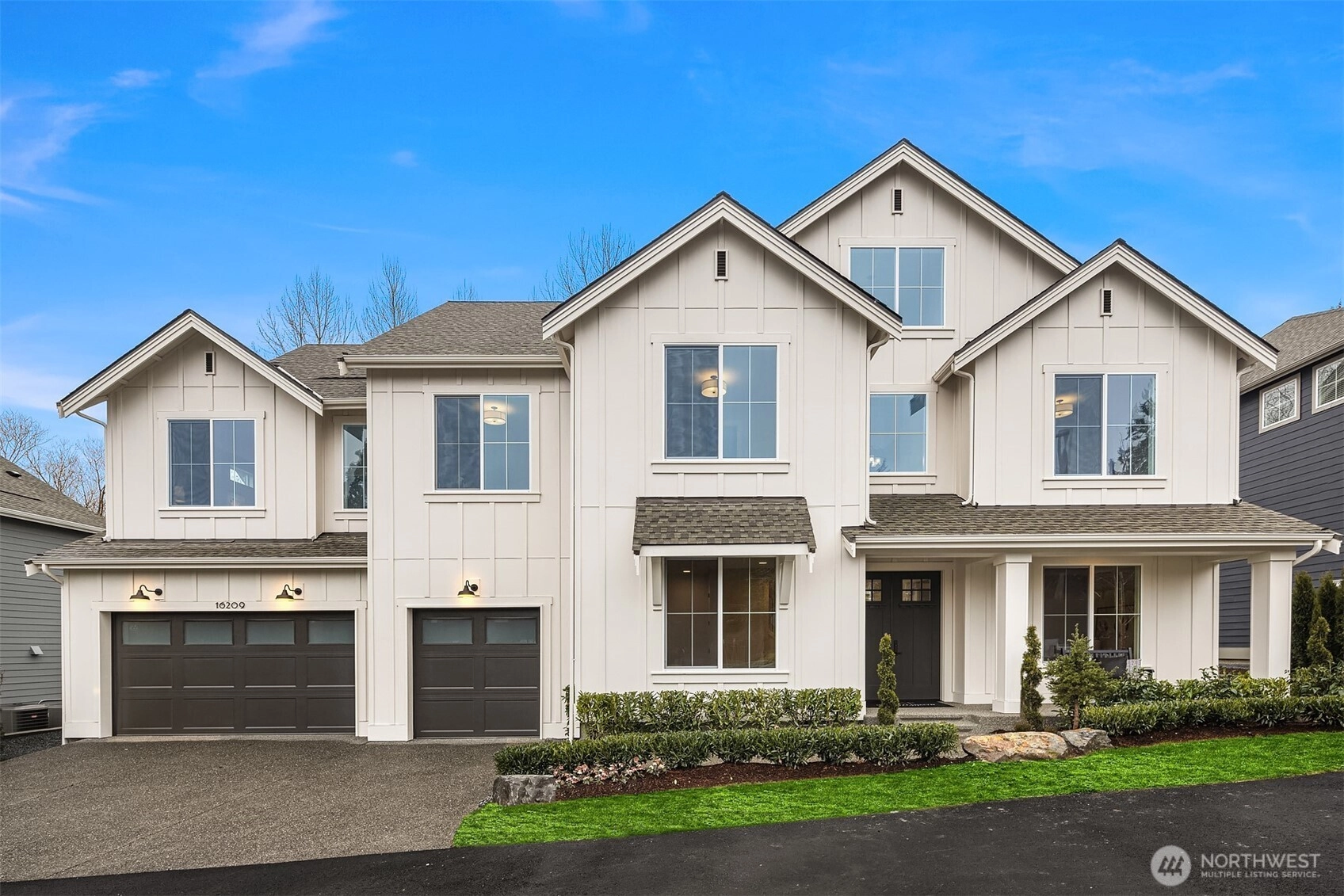 16209 NE 51st St Unit  Redmond WA 98052