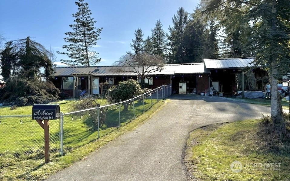 14716 272nd St E Kapowsin WA 98338