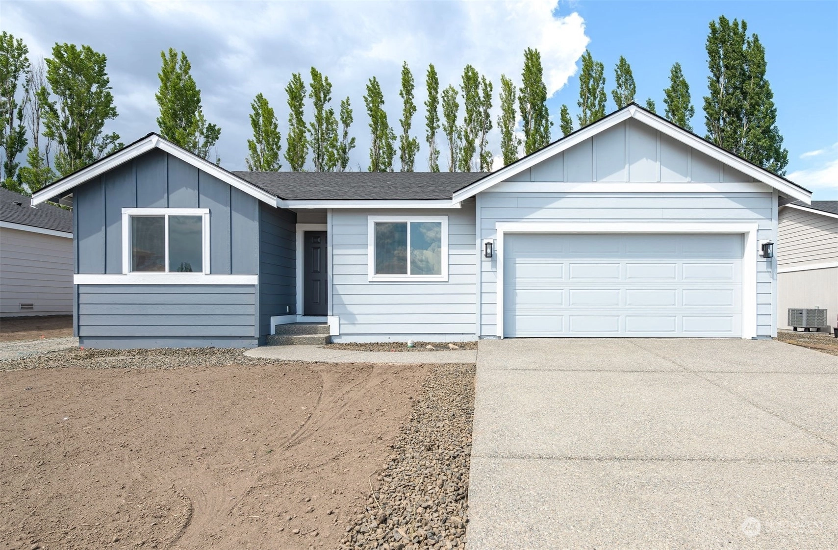 602 N Oak St Unit  Tieton WA 98947