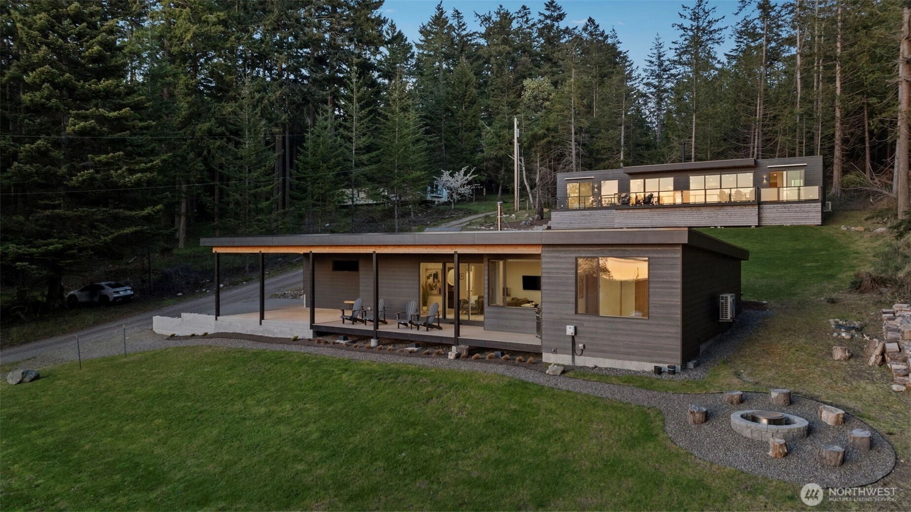 900 & 860 Fort Gate Rd Nordland WA 98358