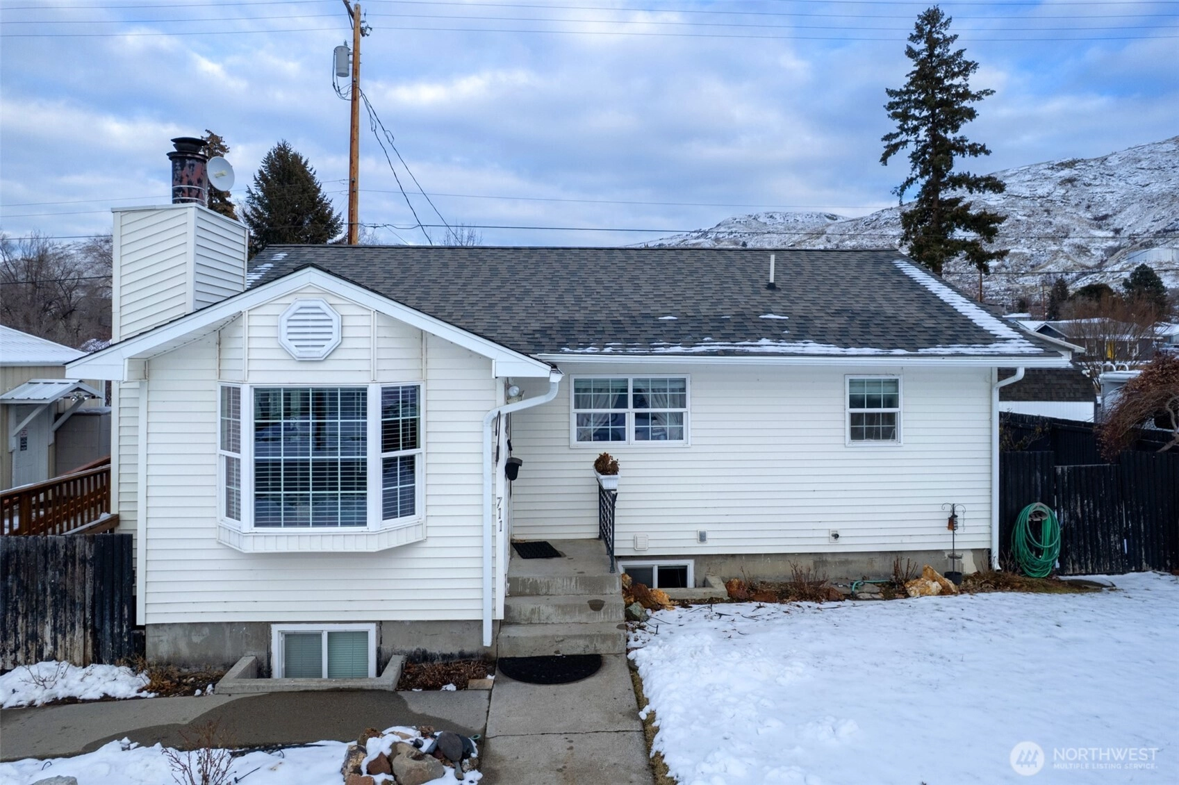 711 Holly St Unit  Coulee Dam WA 99116