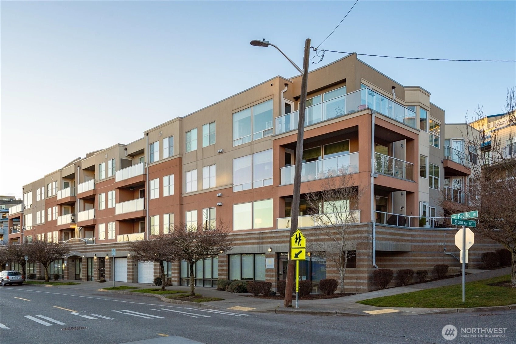 3900 2nd Ave NE Unit 401 Unit 401 Seattle WA 98105