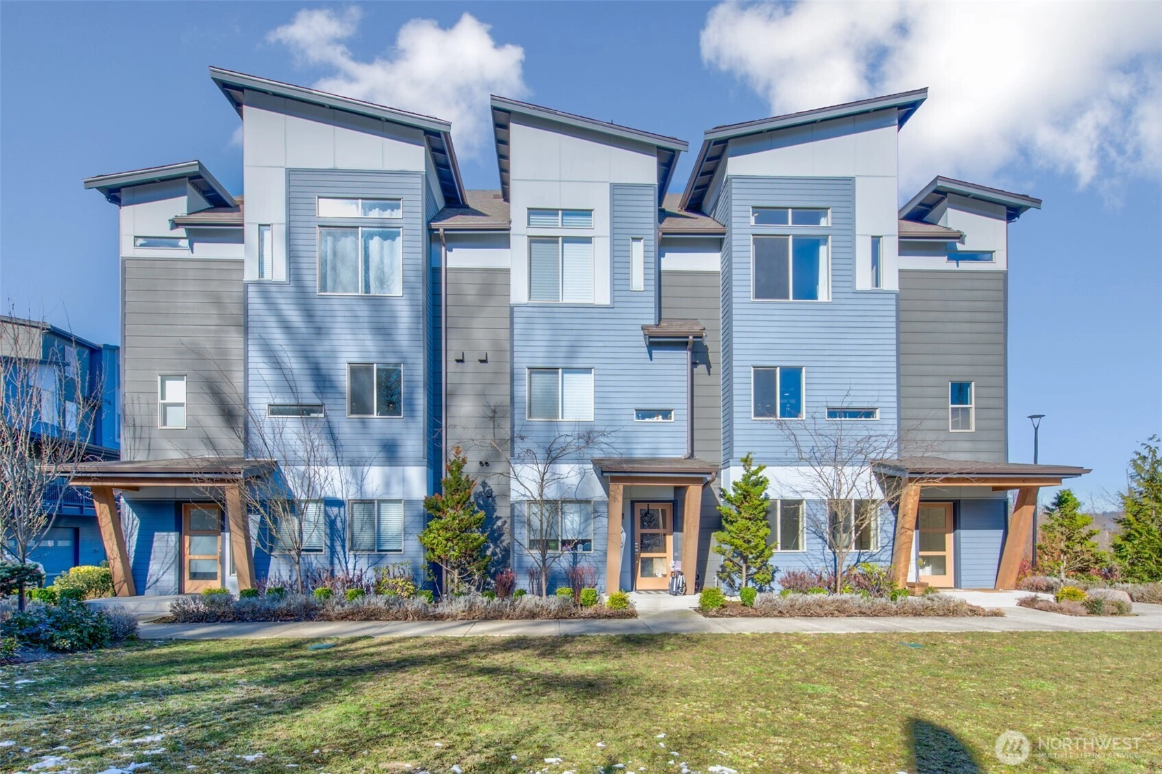 1912 Riva Ln NW Issaquah WA 98027