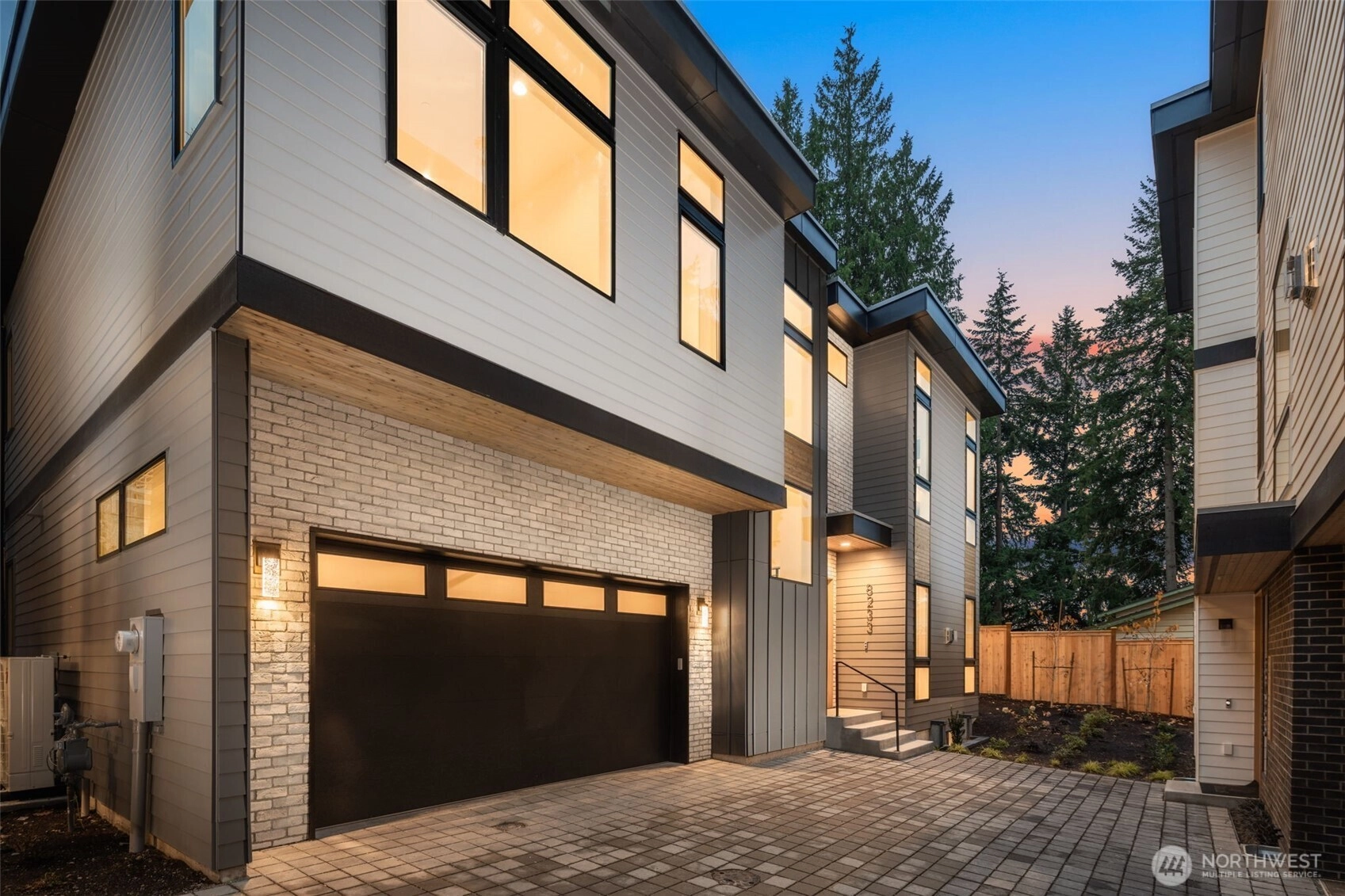 8233 122nd Ave NE Kirkland WA 98033