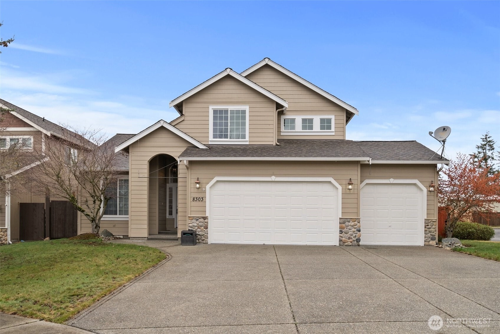 8303 210th Ave Ct E Unit  Bonney Lake WA 98391