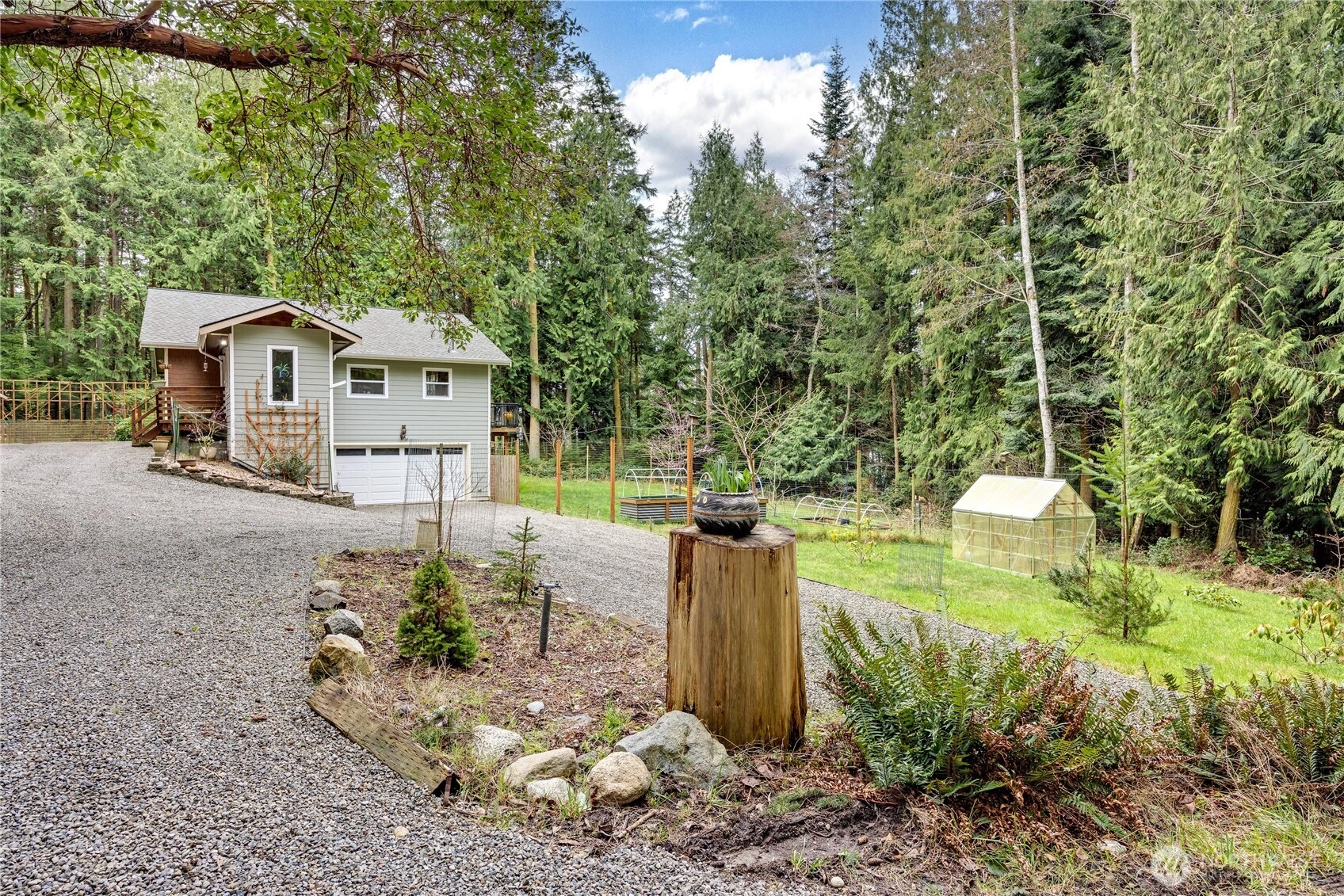 123 Madrona Rd Nordland WA 98358