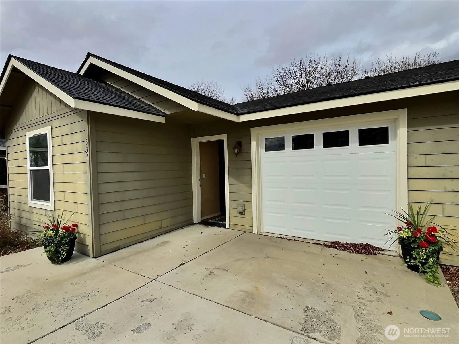 337 Pacific Loop Unit  Kittitas WA 98934