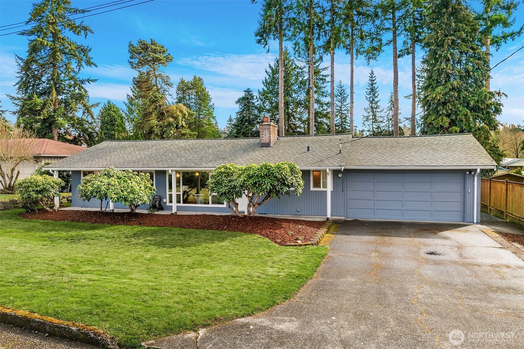 12119 SE 43rd St Unit  Bellevue WA 98006