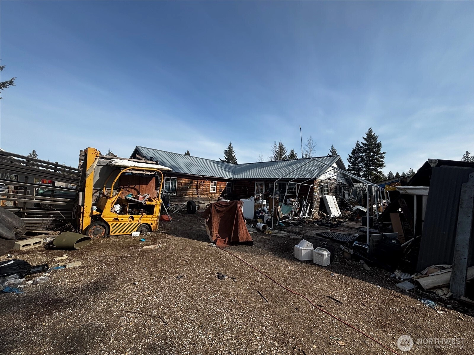 3262 Louis Tomsha Way Valley WA 99181