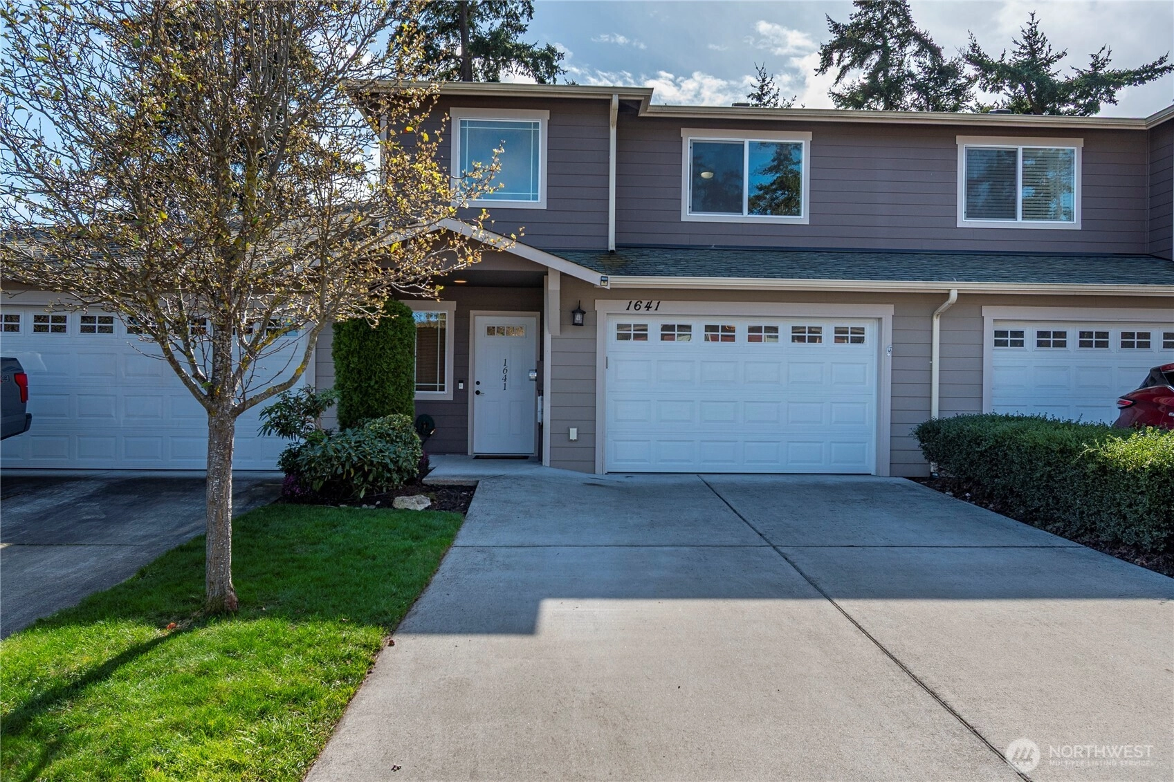 1641 SW Stremler Drive Unit  Oak Harbor WA 98277