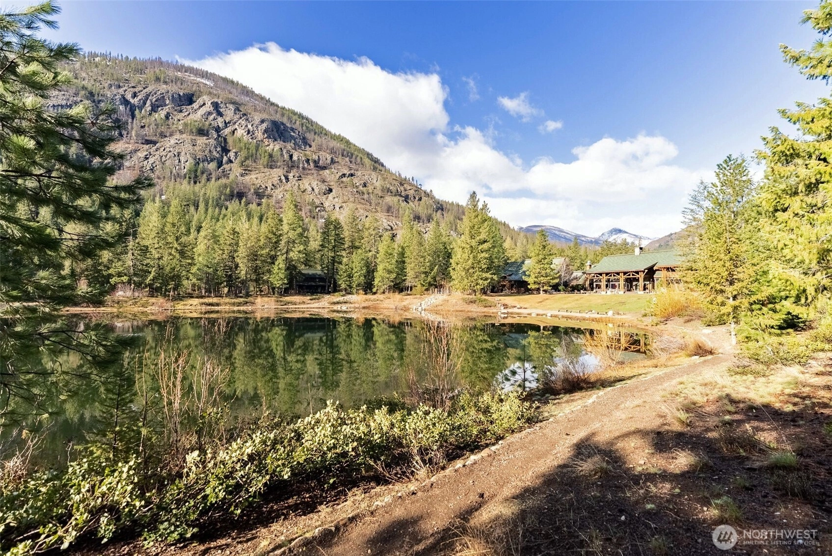 21 Early Winters Dr Unit  Mazama WA 98833