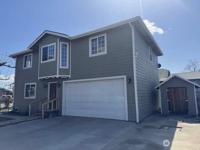 502 S Camas Ave Wapato WA 98951