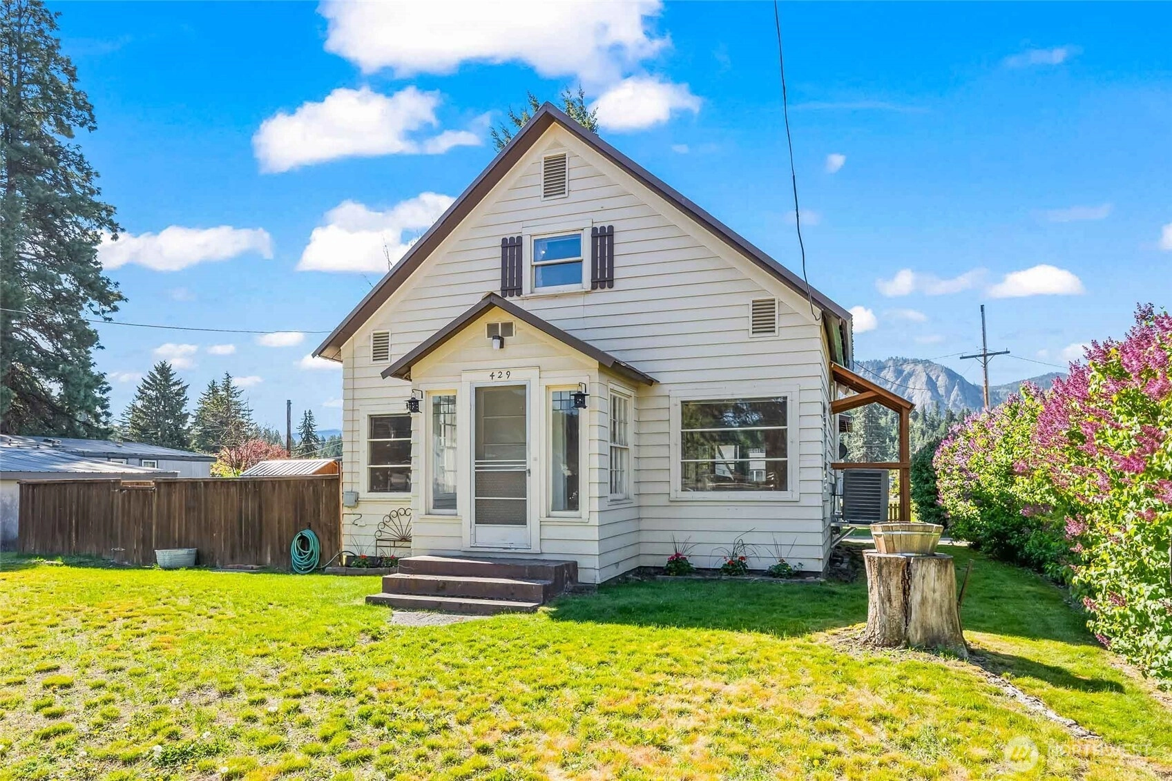429 Broadway Ave South Cle Elum WA 98943