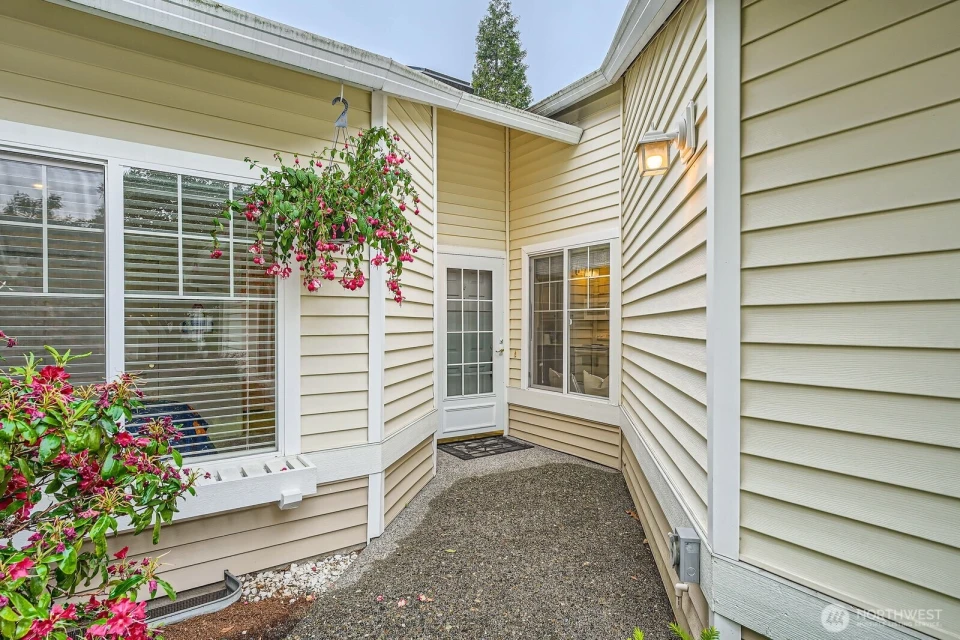 4313 S 220 Pl Unit 18-2 Unit 18-2 Kent WA 98032
