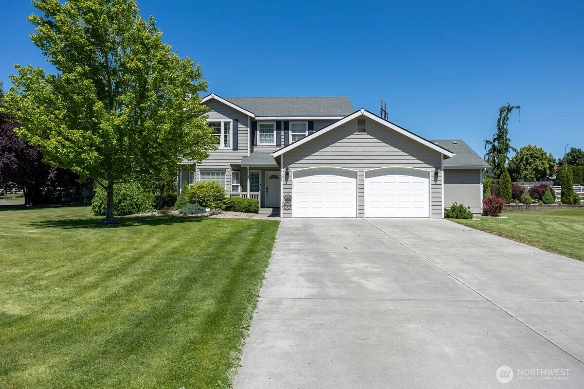 4302 Winners Circle West Richland WA 99353