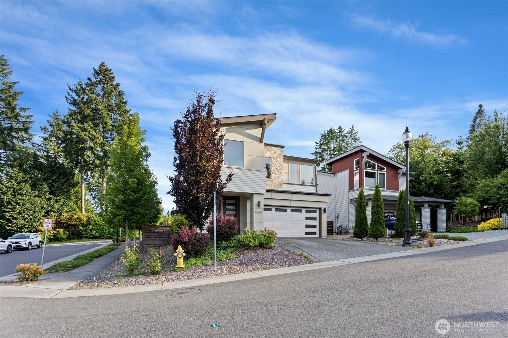 13695 NE 100th Ct Unit  Kirkland WA 98033