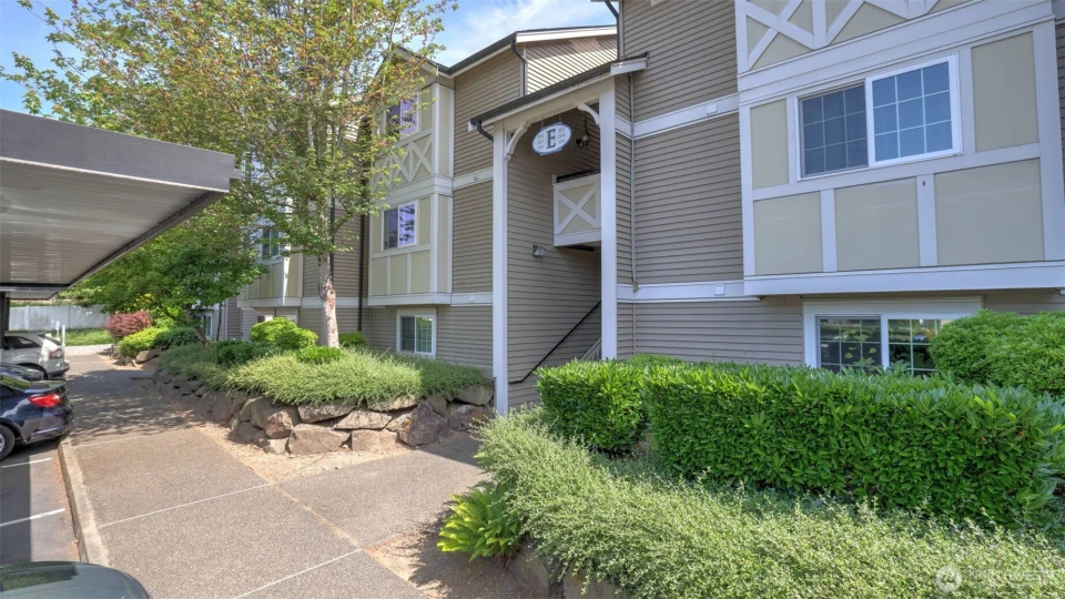 10619 SE 261st Pl Unit E303 Unit E303 Kent WA 98030
