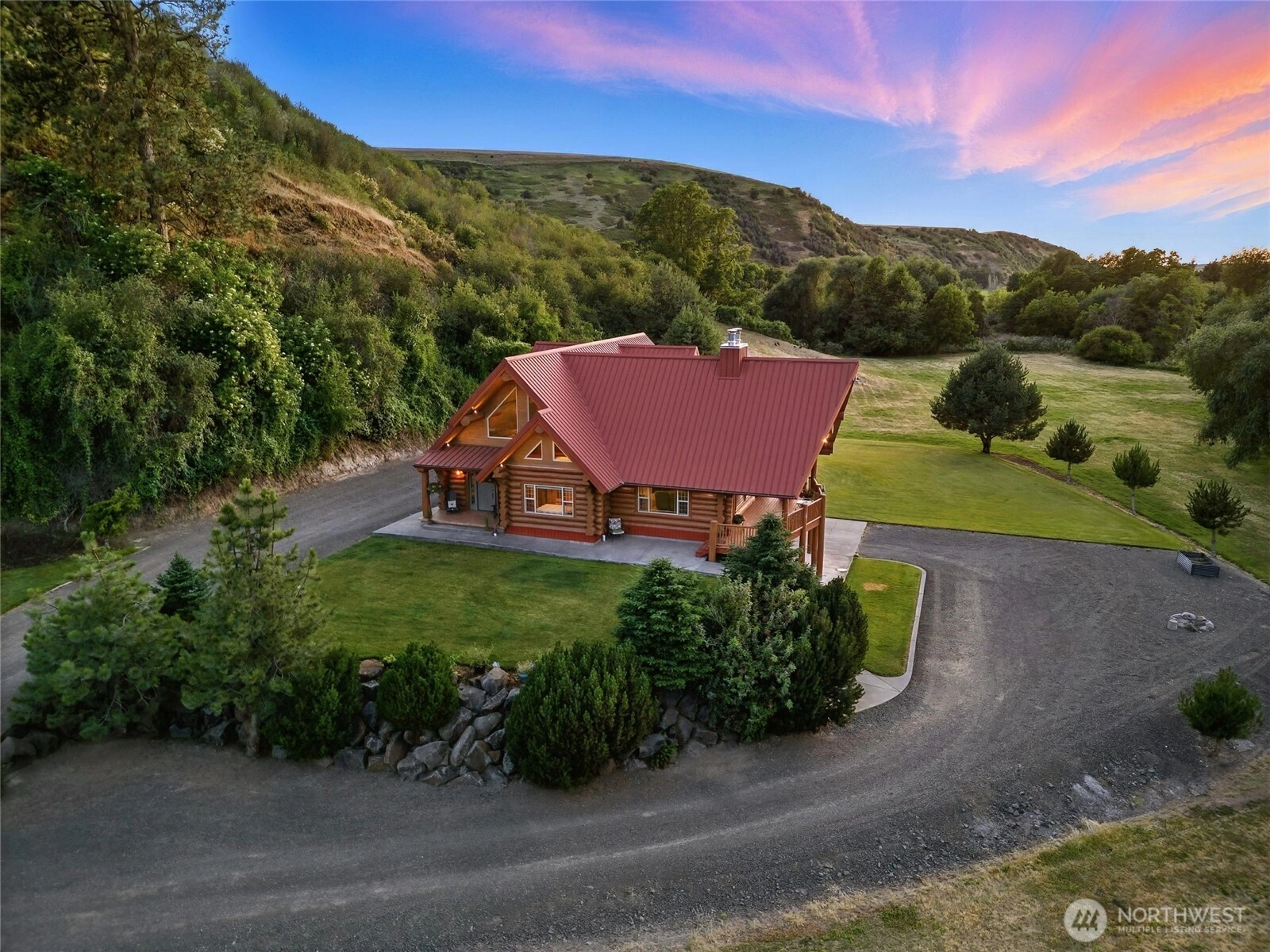 1025 Orchard St Waitsburg WA 99361