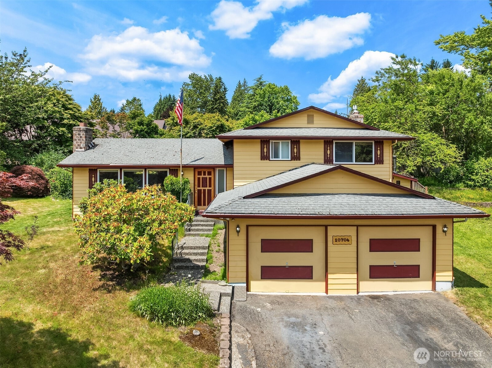 10704 NE 200th Pl Bothell WA 98011