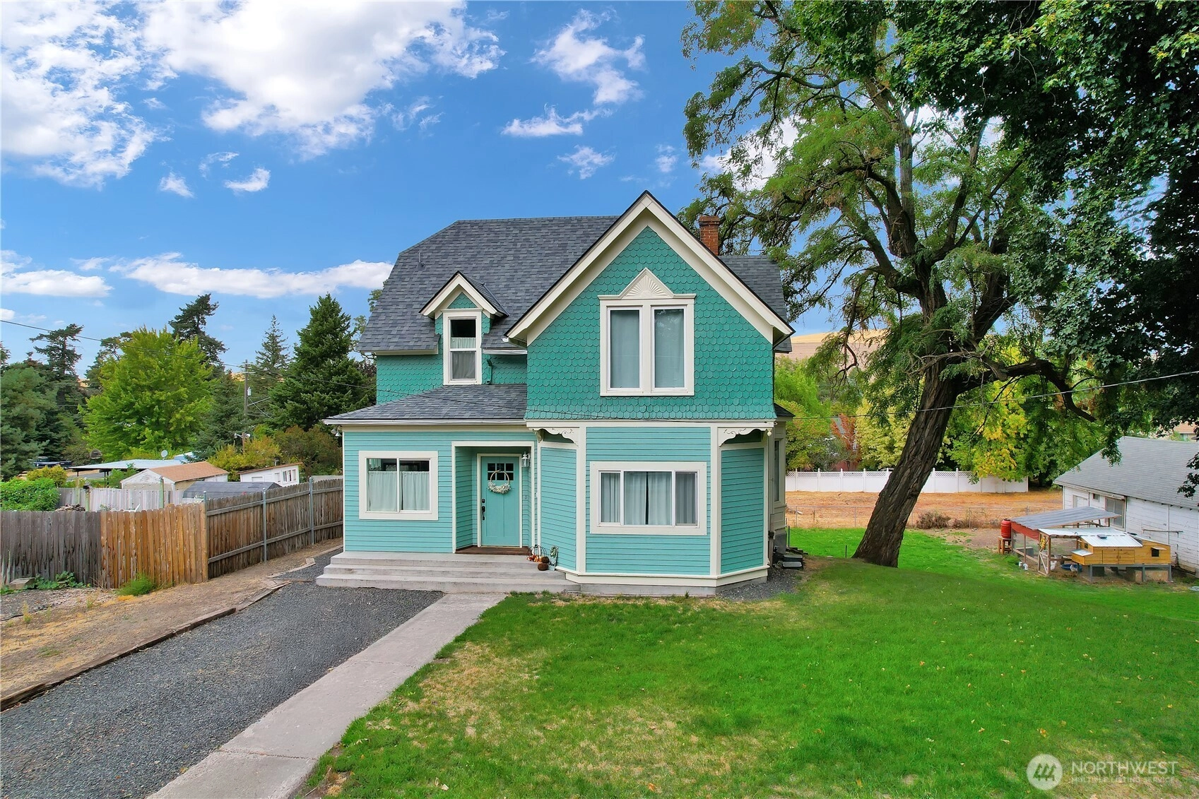 308 W Fourth St Waitsburg WA 99361