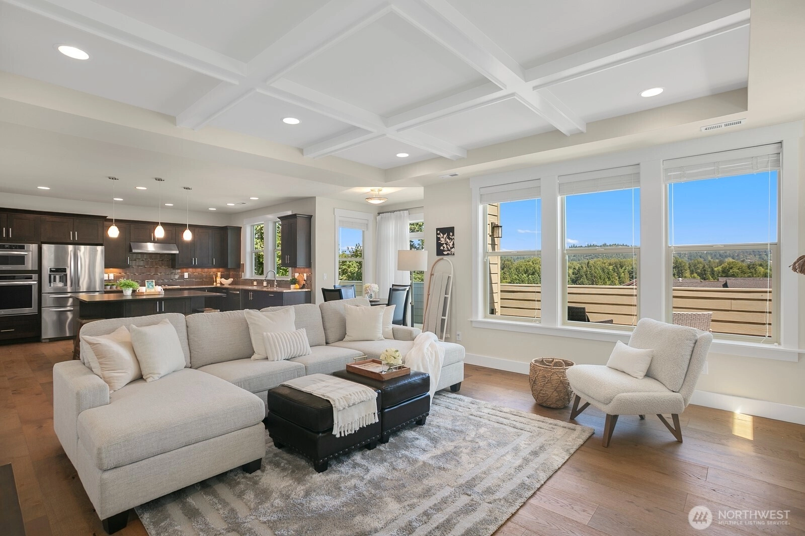 2696 NW Pine Cone Pl Issaquah WA 98027