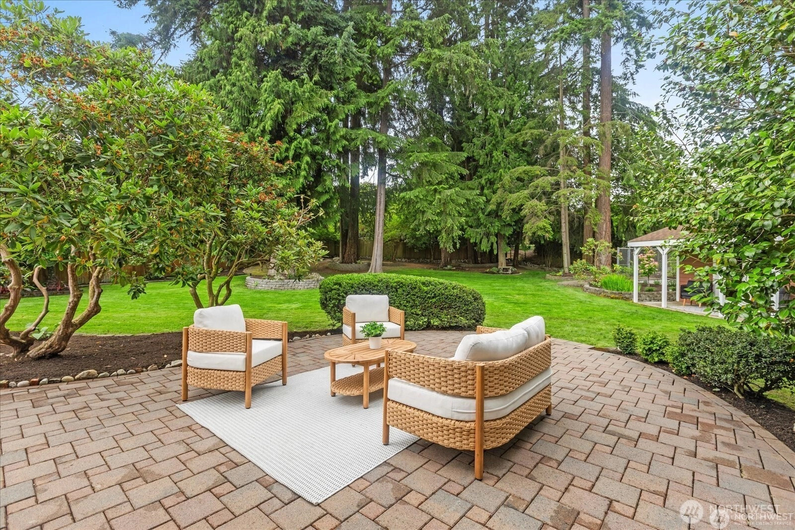 11012 239th Pl Sw Woodway WA 98020