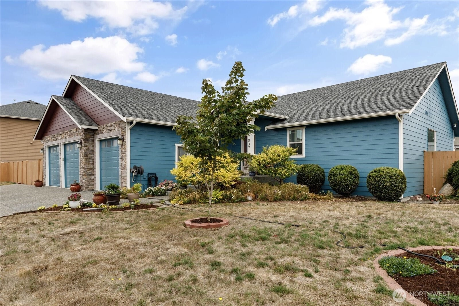 1037 Lyle Ridge Cir Unit  Oak Harbor WA 98277