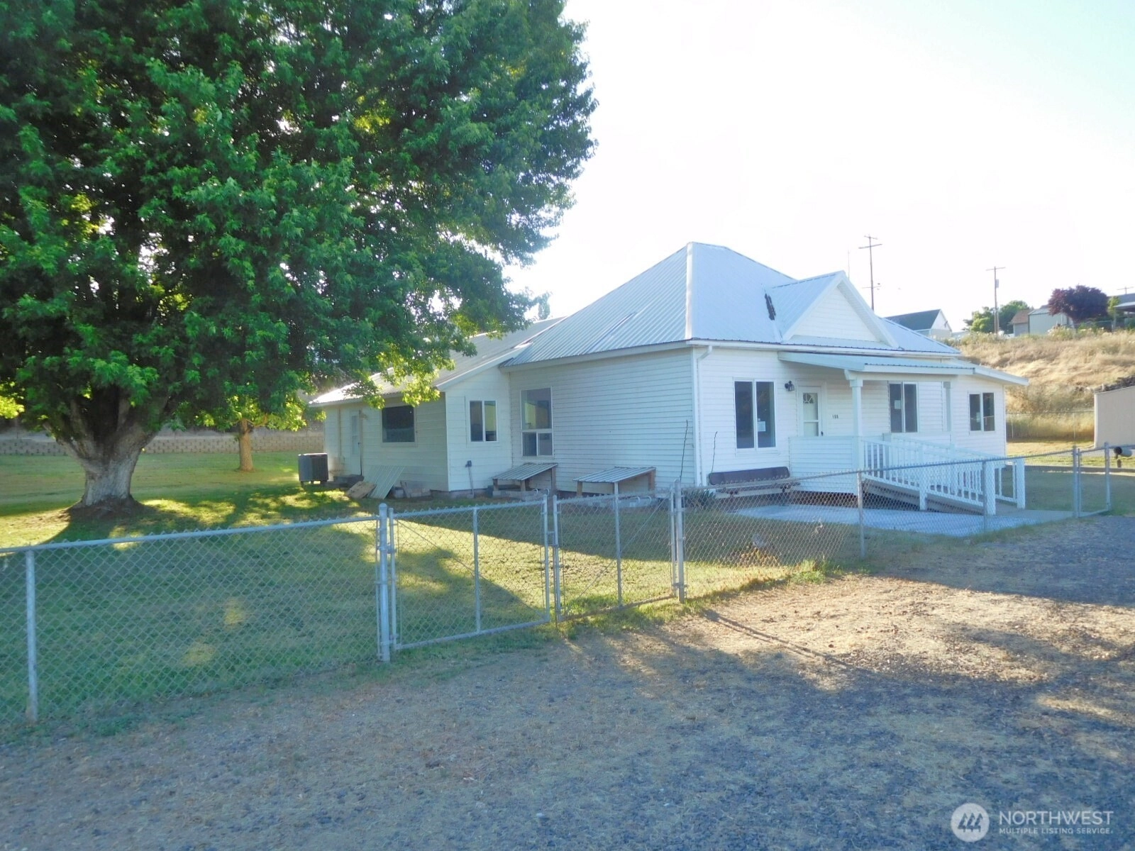 135 N 3rd Ave Connell WA 99326
