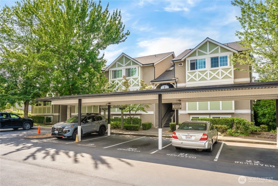 26016 106th Pl SE Unit F103 Unit F103 Kent WA 98030