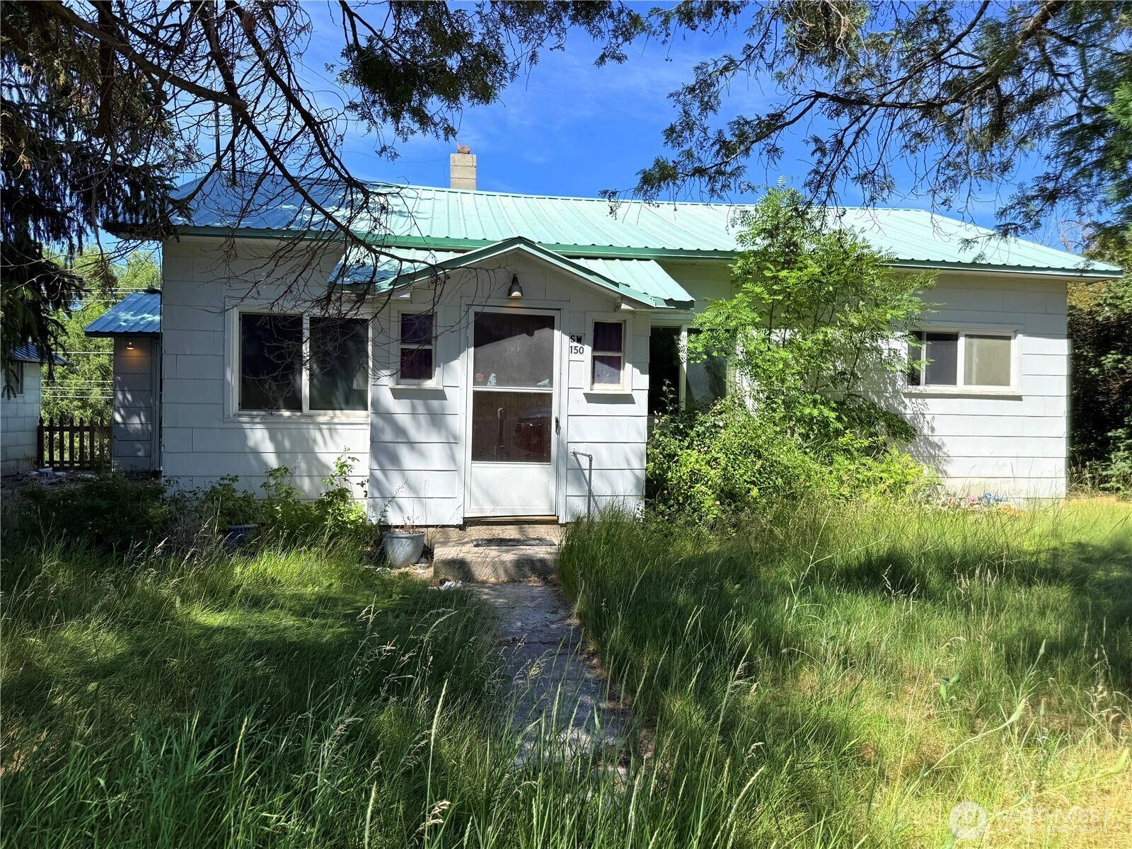 150 SW South 1st Creston WA 99117