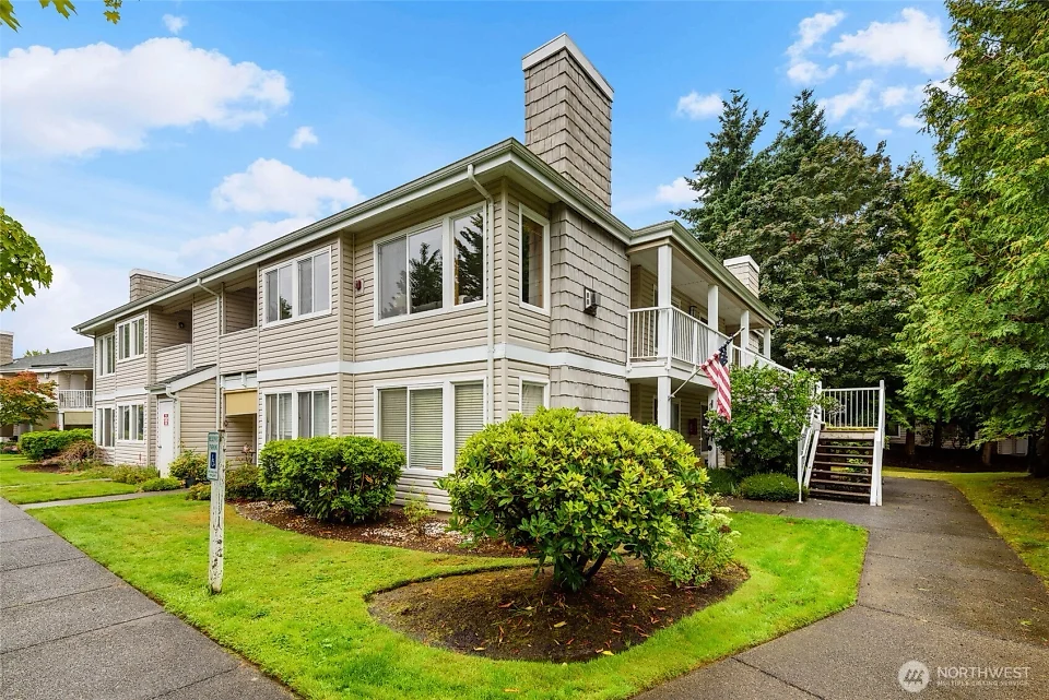 11130 SE 208th St Unit D203 Unit D203 Kent WA 98031