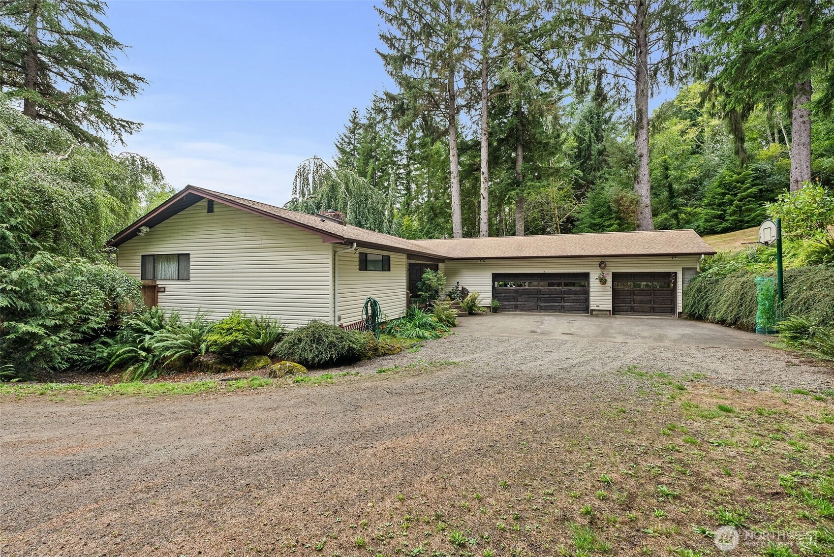 43 Hines Valley Rd Raymond WA 98577