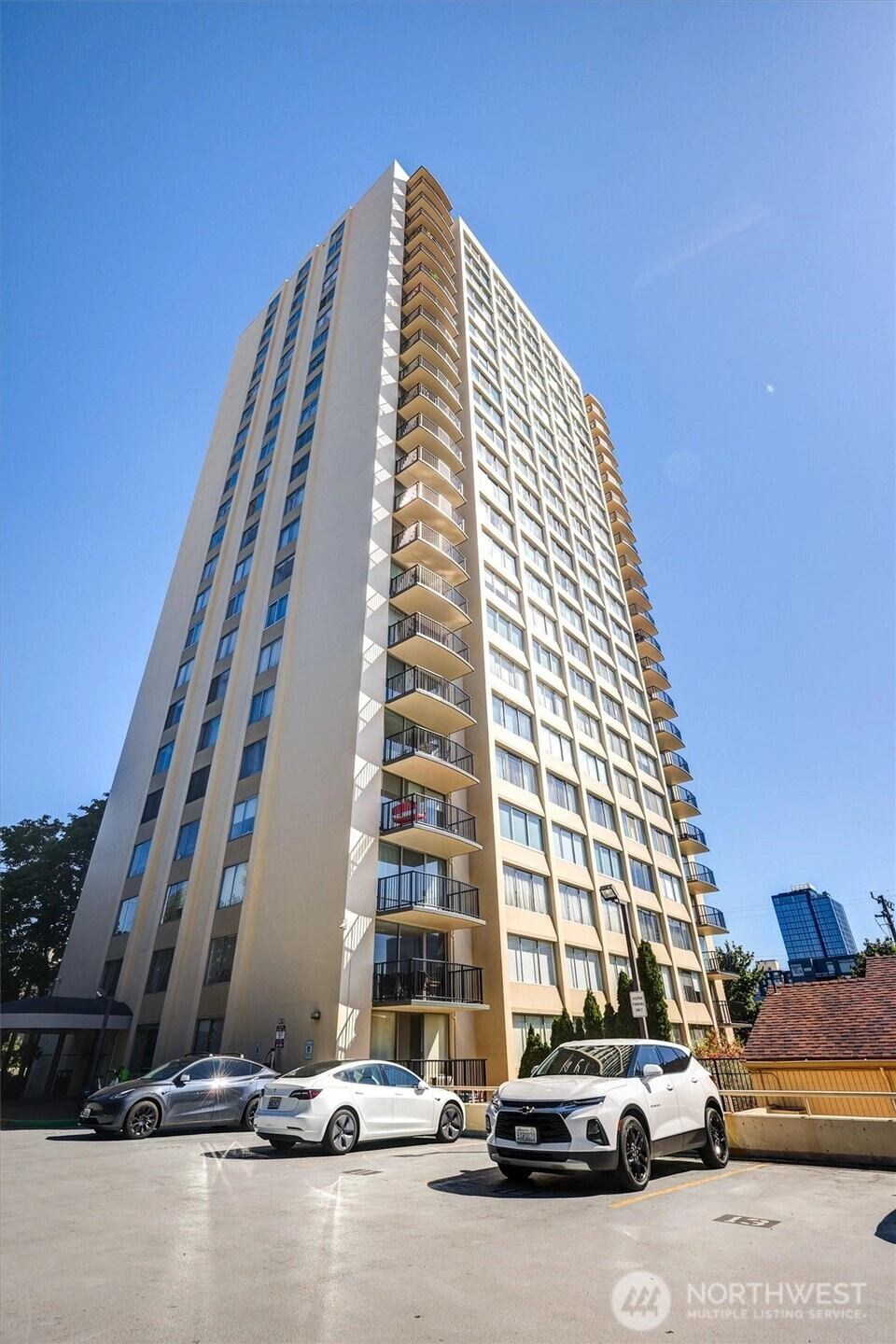 4540 8th Ave NE Unit 2302 Unit 2302 Seattle WA 98105