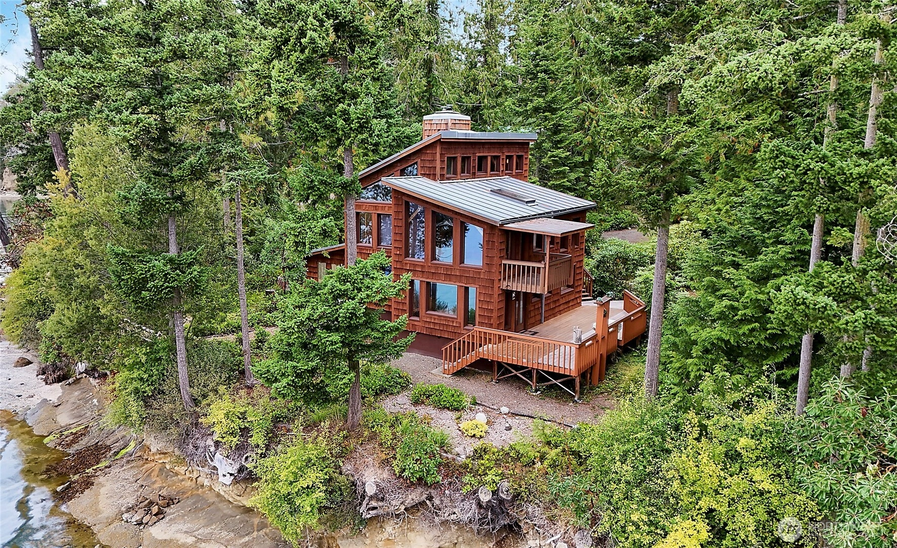 861 Griffith Point Rd Nordland WA 98358