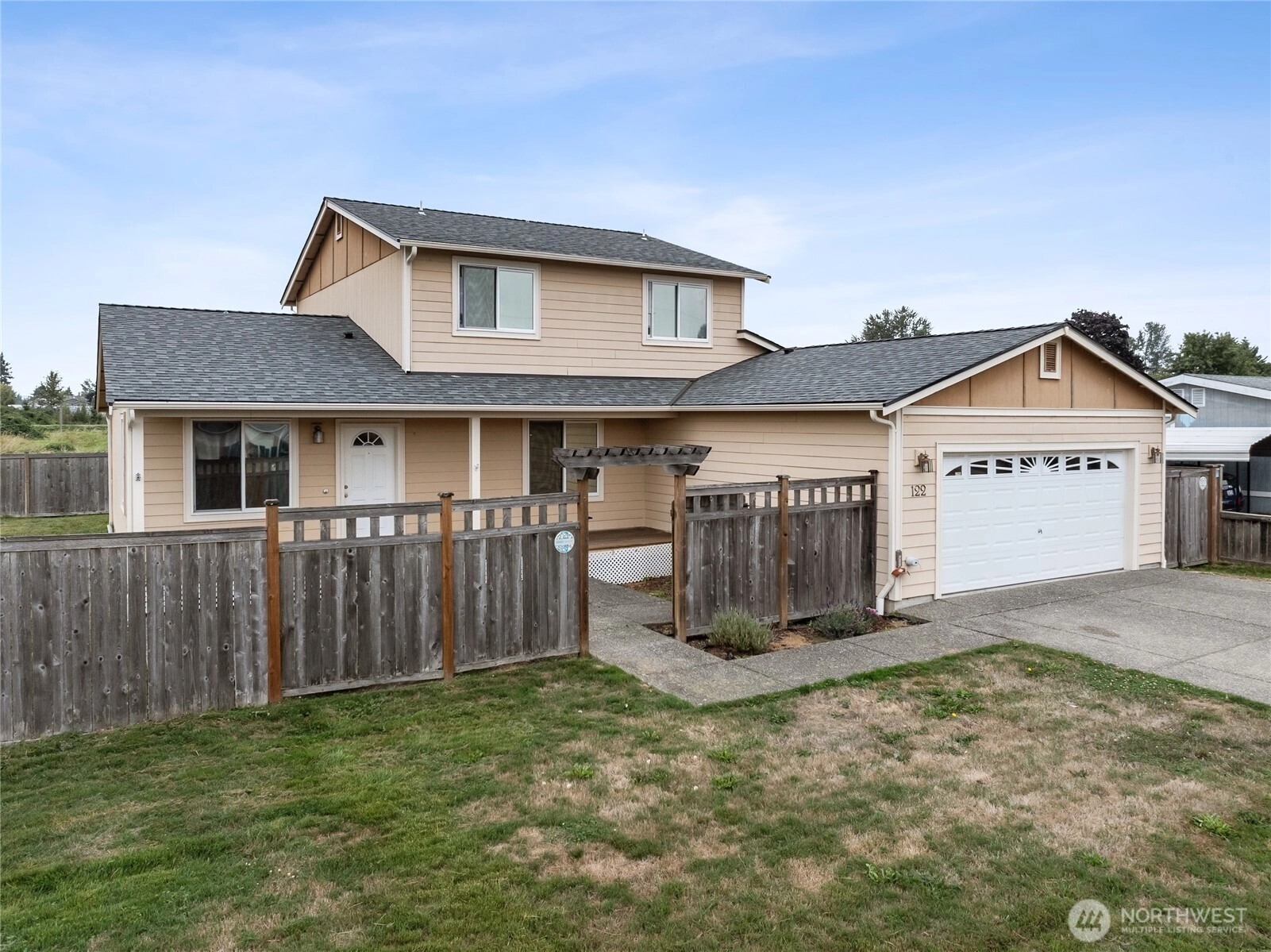 122 3rd Ave NW Pacific WA 98047