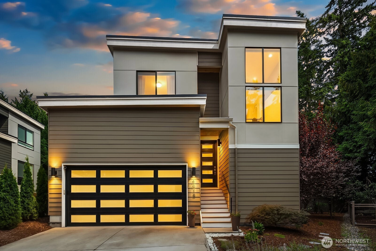 8015 NE 116th Pl Unit  Kirkland WA 98034